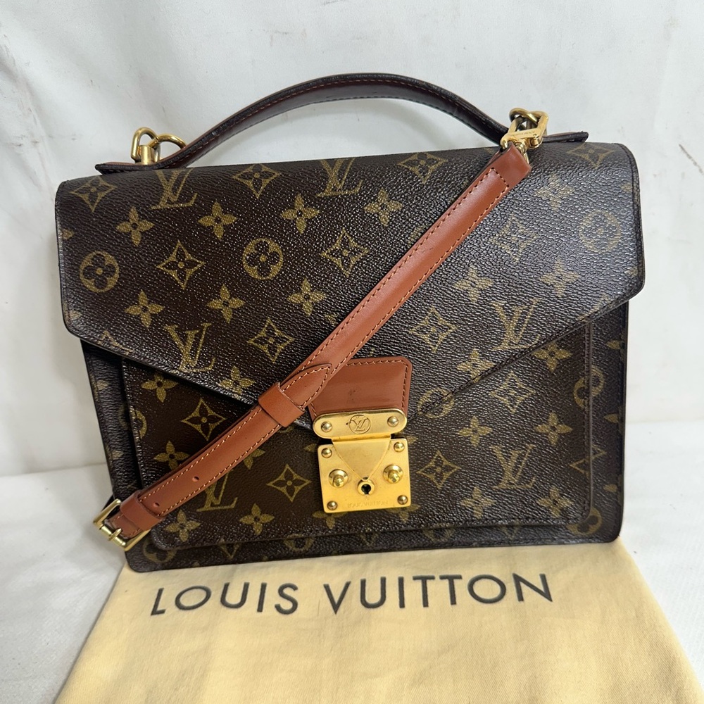 Louis Vuitton Shoulder Bag
